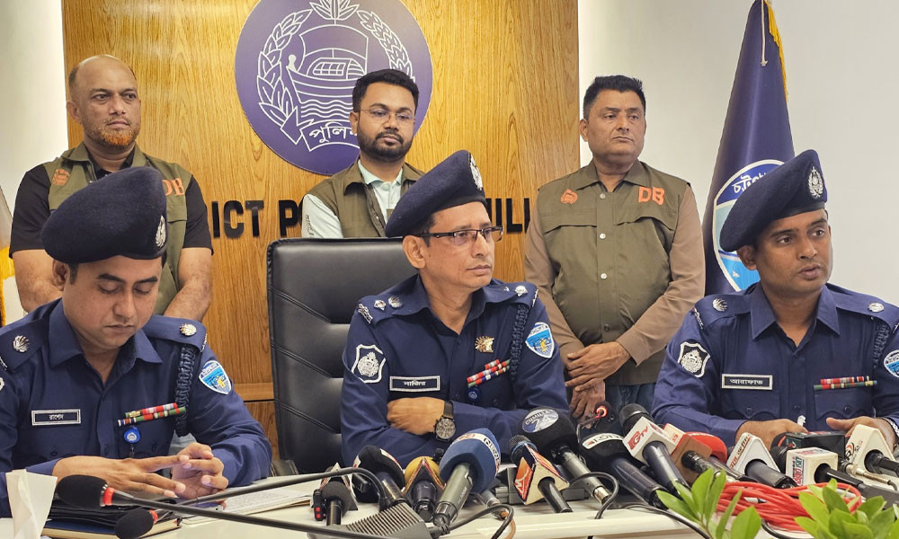 কুমিল্লায় ঈদ ঘিরে ব্যাপক নিরাপত্তাব্যবস্থা নেওয়া হচ্ছে : পুলিশ সুপার