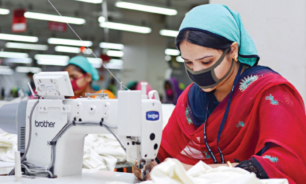 আট মাসে ২৬.৭৯ বিলিয়ন ডলারের পোশাক রপ্তানি