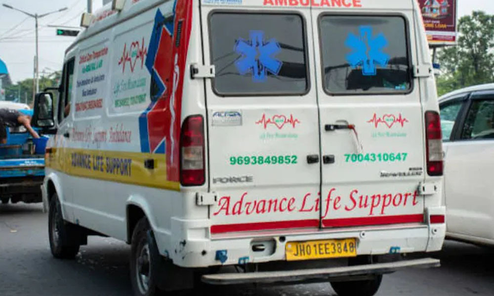 ভারতে প্রাইভেট কার-ট্রাক সংঘর্ষে নিহত ৭