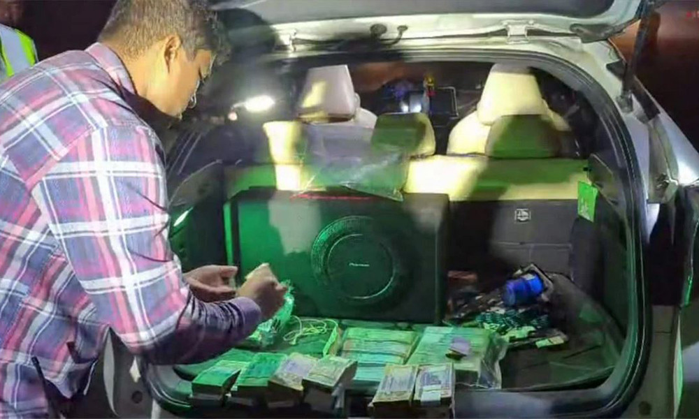 টাকাসহ আটক গাইবান্ধা এলজিইডির নির্বাহী প্রকৌশলী