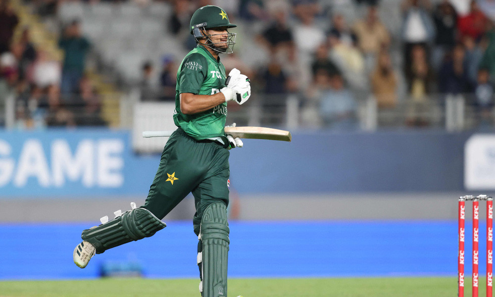 হাসান নওয়াজের রেকর্ড সেঞ্চুরিতে রেকর্ড জয় পাকিস্তানের