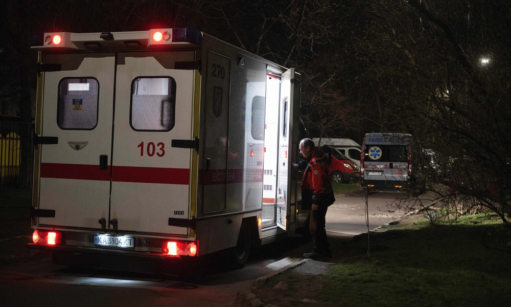 রুশ ড্রোন হামলায় কিয়েভে নিহত ৩, কাল সৌদি আরবে শান্তি আলোচনা