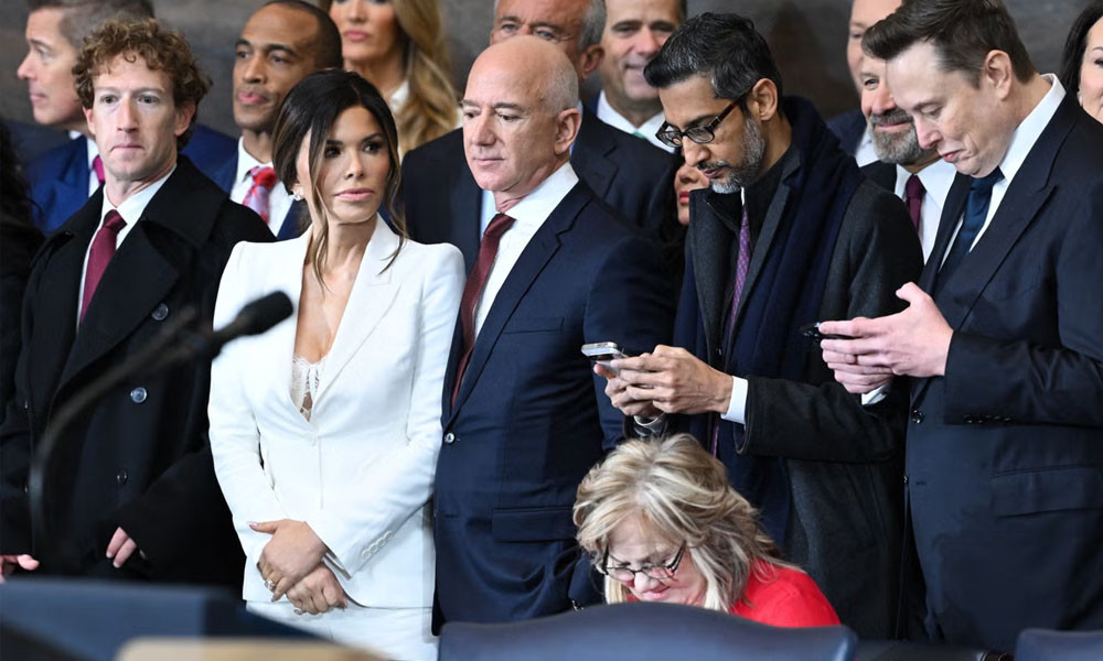 ট্রাম্প ক্ষমতায় আসার পর সম্পদ কমেছে মাস্কসহ ৫ ধনকুবেরের