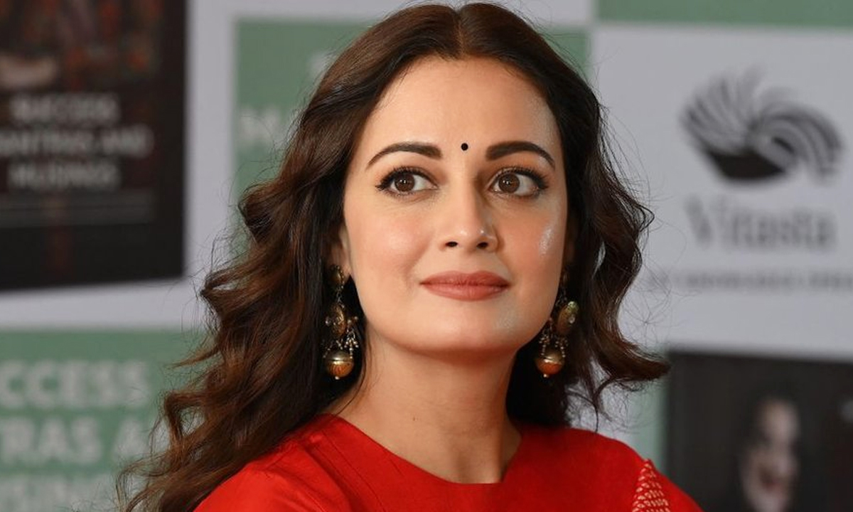 দিয়া মির্জাকে অযথা কটাক্ষ, কড়া জবাব অভিনেত্রীর