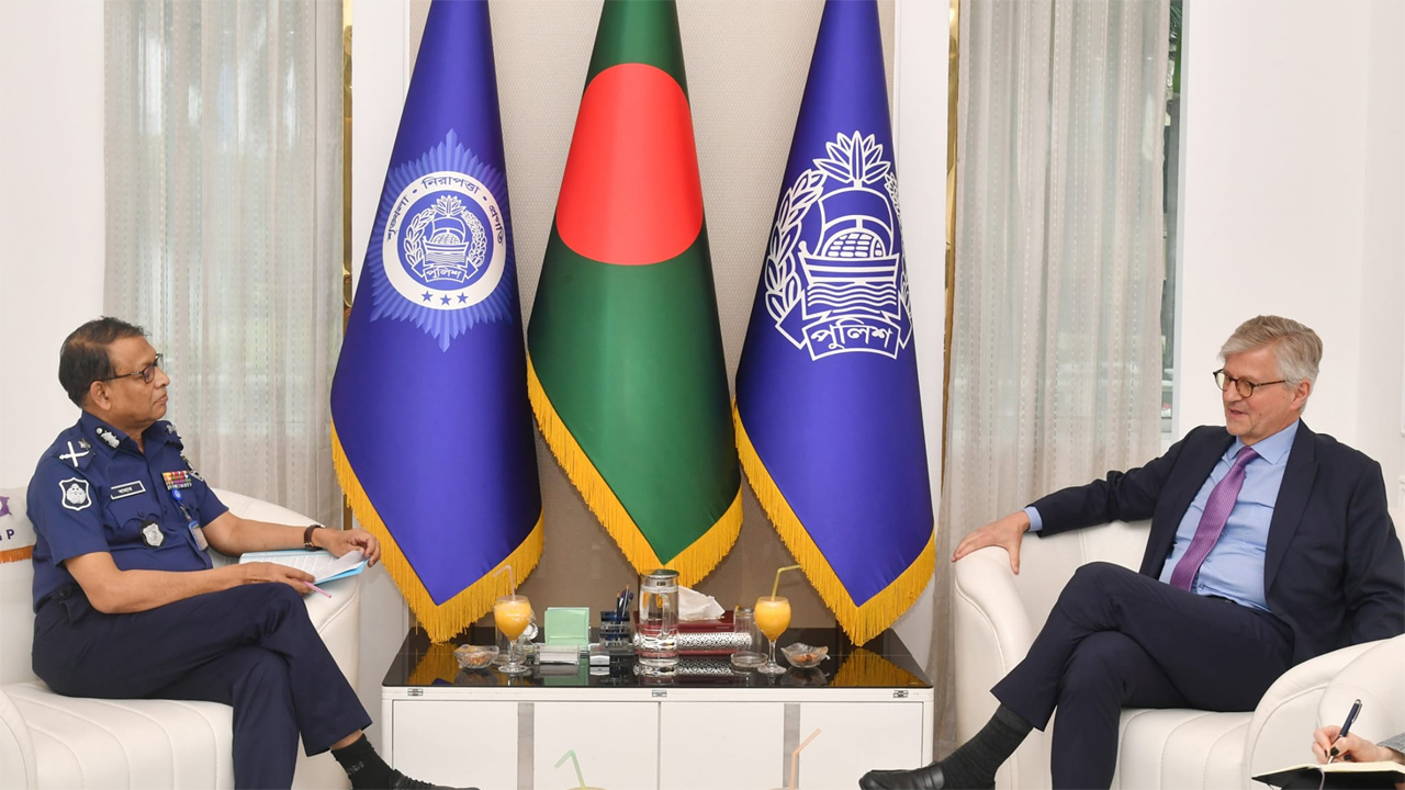 আইজিপির সঙ্গে জাতিসংঘের আন্ডার সেক্রেটারি জেনারেলের সাক্ষাৎ