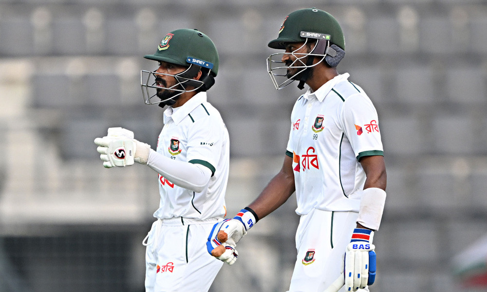 ২৫ রানে পিছিয়ে দিন শেষ বাংলাদেশের