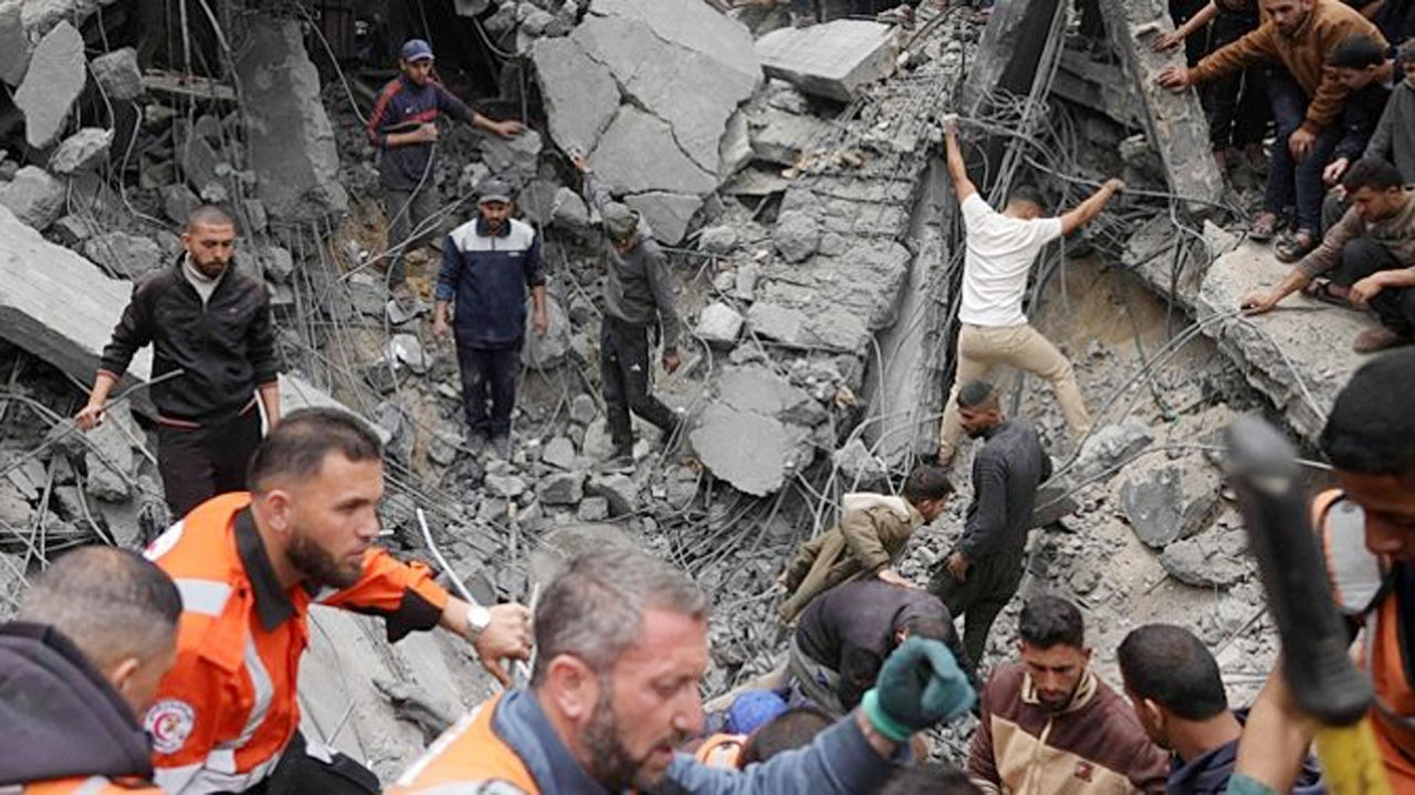 গাজায় যুদ্ধ অবসান সরকারকে চিঠি ইসরায়েলের সাবেক প্রধানমন্ত্রীর