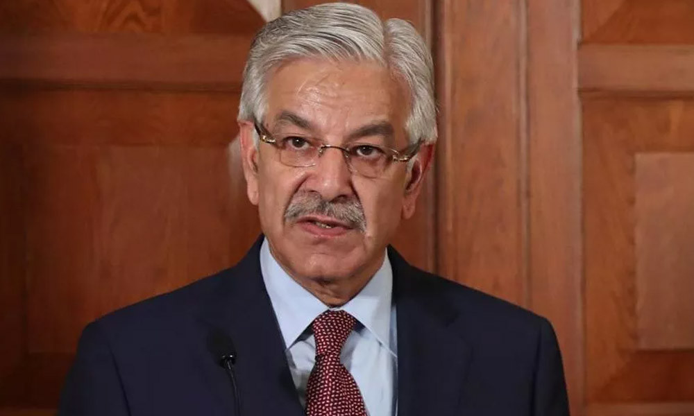 ভারতের হামলা হলে ‘সর্বাত্মক যুদ্ধ’-এর হুঁশিয়ারি পাকিস্তানের প্রতিরক্ষামন্ত্রীর