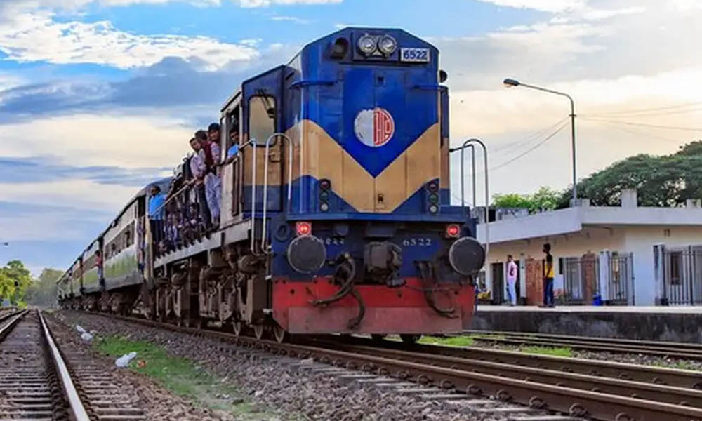 চুক্তিভিত্তিক নিয়োগ পাচ্ছেন অবসরপ্রাপ্ত ১০২ রেল কর্মচারী