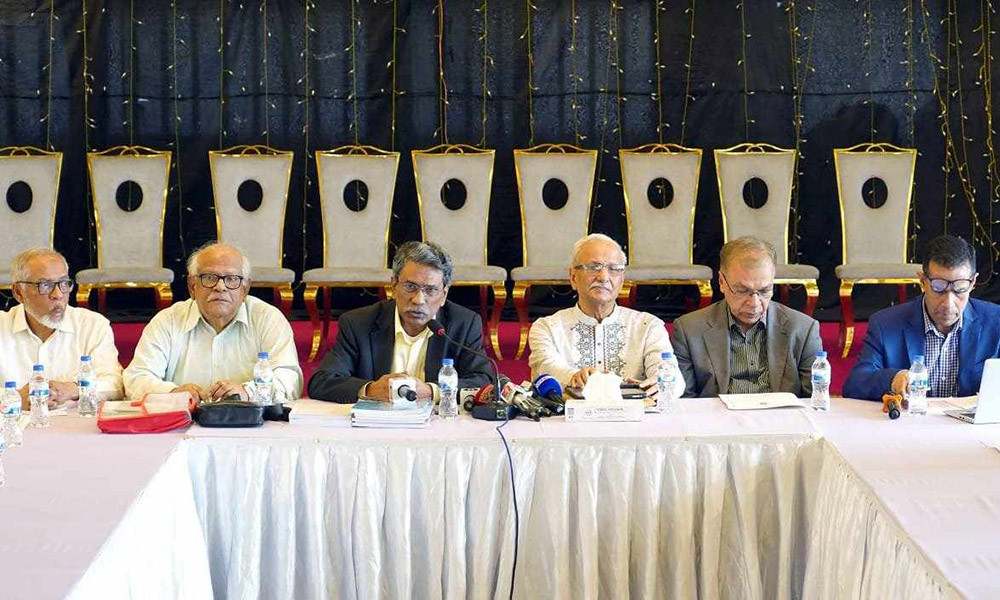 সংস্কার কর্মসূচি থেকে নাগরিক সমাজকে বাদ দেওয়ার সুযোগ নেই : আলী রীয়াজ