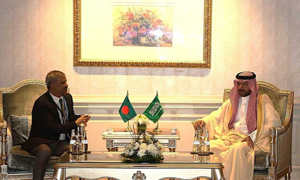 সৌদি আরবে আরো দক্ষ কর্মী নিয়োগের আহ্বান ড. আসিফ নজরুলের