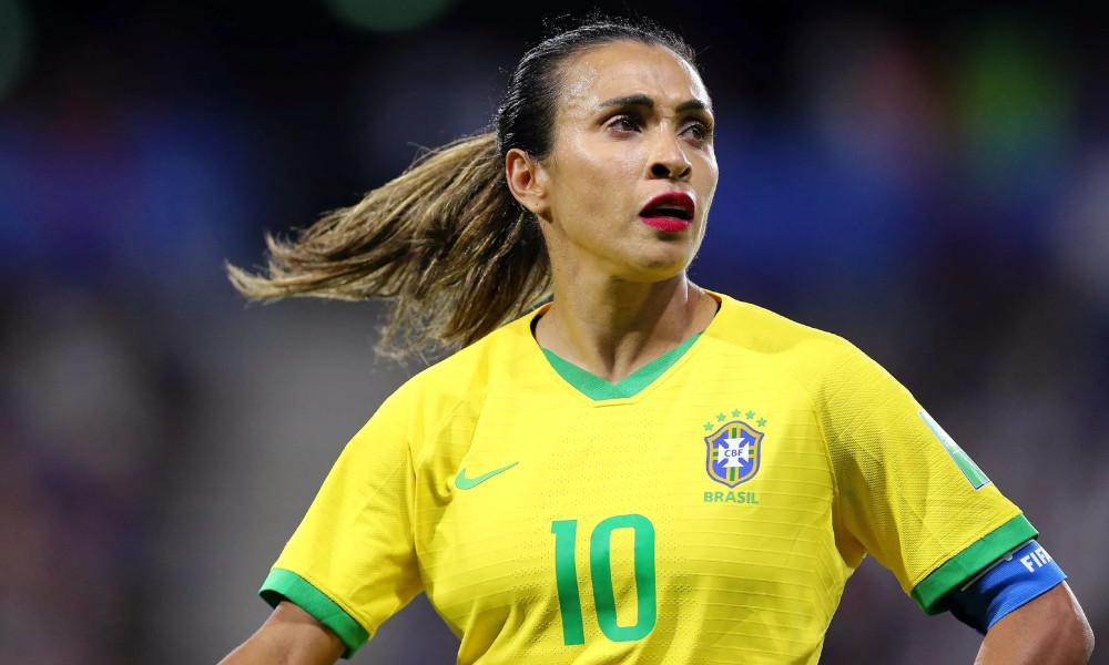 অবসর ভেঙে ব্রাজিল দলে ৩৯ বছর বয়সী মার্তা