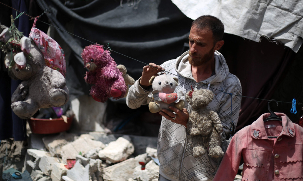 ইসরায়েলি বোমাবর্ষণে গাজায় আজ নিহত ২৯