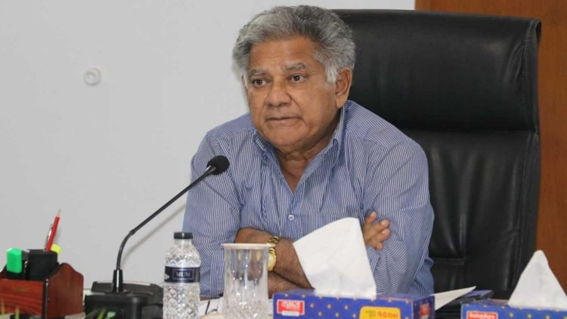 শ্রমিকের পাওনা শোধ না করলে মালিকদের জেলে যেতে হবে: উপদেষ্টা