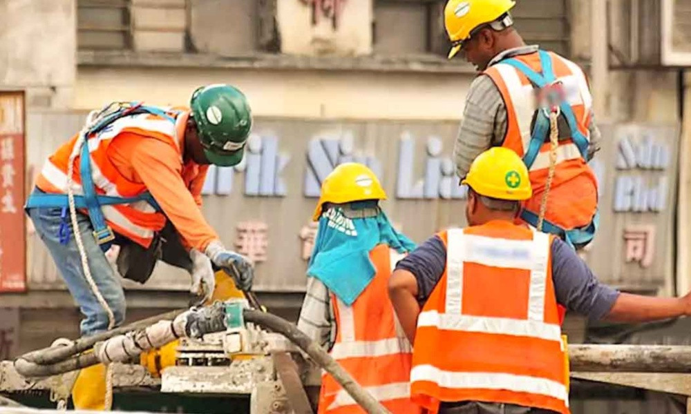 মালয়েশীয় কোম্পানি ও সরকারি দপ্তরের বিরুদ্ধে ৩৩ বাংলাদেশির মামলা