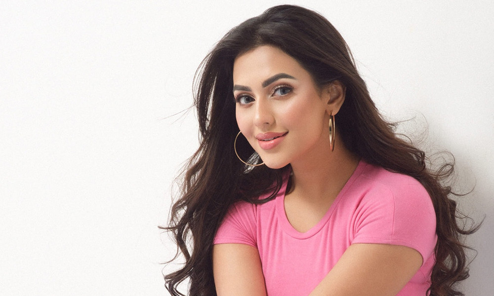 আপনাদের এই ভালোবাসা আজীবন মনে রাখব : নুসরাত ফারিয়া