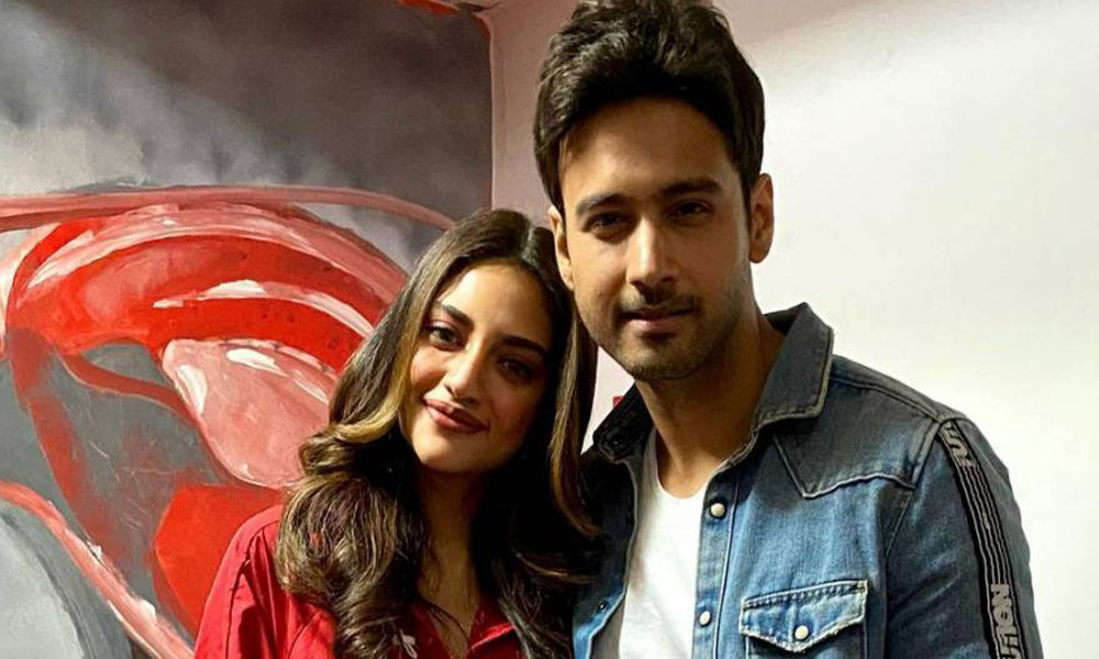 আলাদা থাকছেন নুসরাত ও যশ