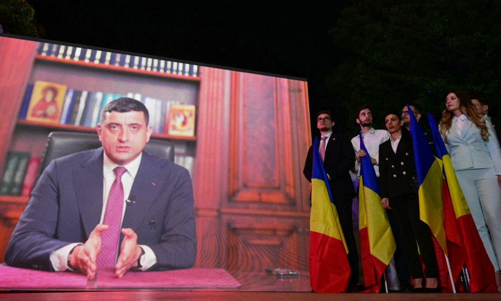 রোমানিয়ায় প্রেসিডেন্ট নির্বাচনে ডানপন্থী জর্জ সিমিওনের জয়