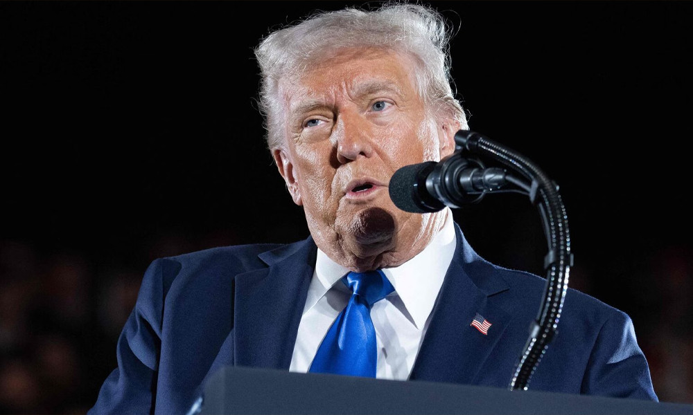 তৃতীয়বার প্রেসিডেন্ট হওয়ার সম্ভাবনা উড়িয়ে দিলেন ট্রাম্প