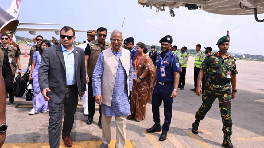 কালুরঘাট সেতুর ভিত্তিপ্রস্তর স্থাপন করলেন প্রধান উপদেষ্টা