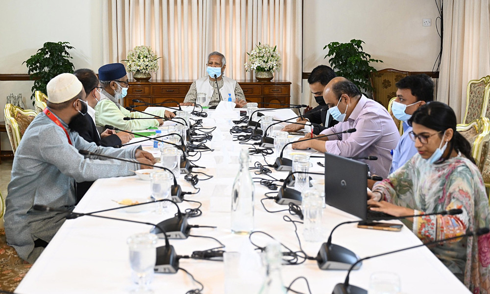 এবারের হজ ব্যবস্থাপনা নিয়ে প্রশংসা করেছে সবাই : প্রধান উপদেষ্টা