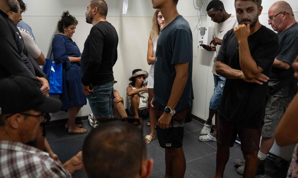 ইরানি ক্ষেপণাস্ত্র হামলা, ইসরায়েলে ৮০০০ বাড়ি বিদ্যুৎহীন