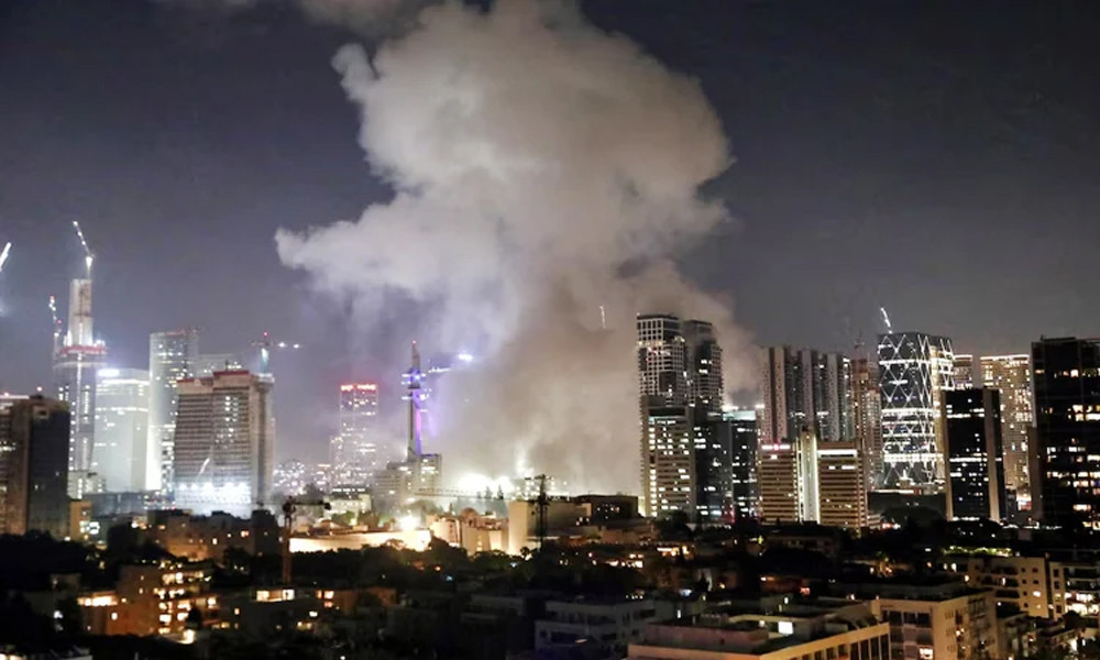 ইসরায়েলের একাধিক স্থানে ইরানের ক্ষেপণাস্ত্র হামলা