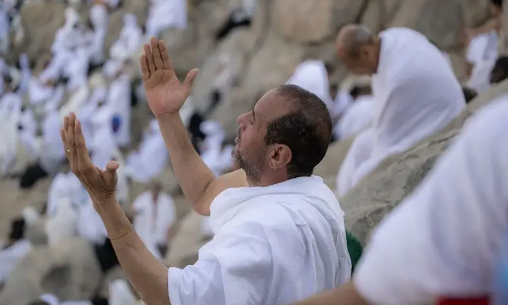 হজের খুতবায় ফিলিস্তিনিদের জন্য সাহায্য প্রার্থনা