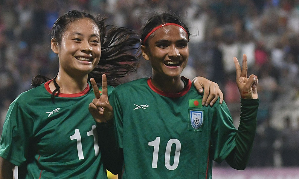 ‘অঘোষিত’ ফাইনালে সাগরিকার গোলে বিরতিতে বাংলাদেশ