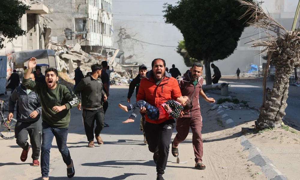 গাজায় অনাহারে মৃত্যুর ঝুঁকিতে এক লাখেরও বেশি শিশু