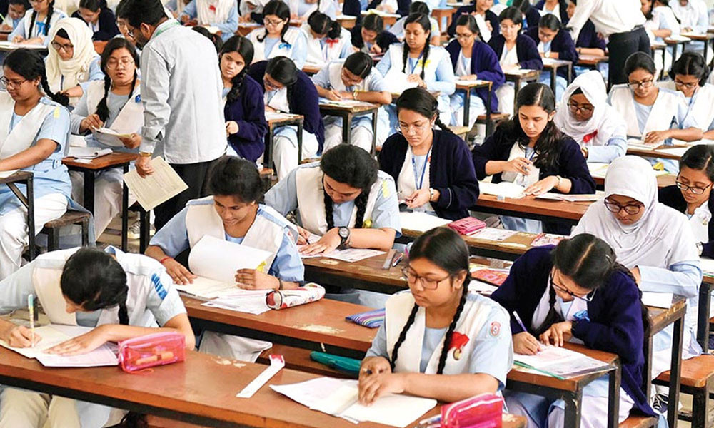 আজকের এইচএসসি পরীক্ষা স্থগিত