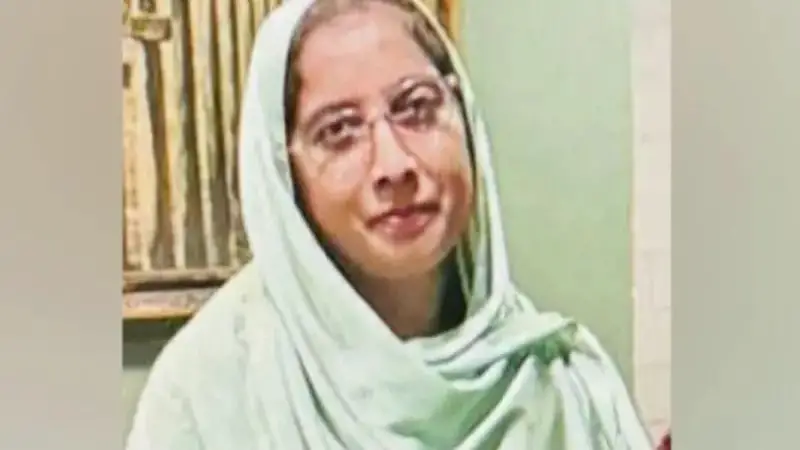 প্রাণের বিনিময়ে ২০ শিশুকে বাঁচিয়ে না ফেরার দেশে শিক্ষিকা মাহেরীন চৌধুরী