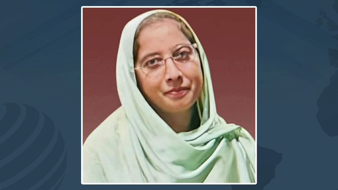 শিক্ষার্থীদের জীবন বাঁচাতে নিজের জীবন দিলেন শিক্ষিকা মাহেরীন চৌধুরী