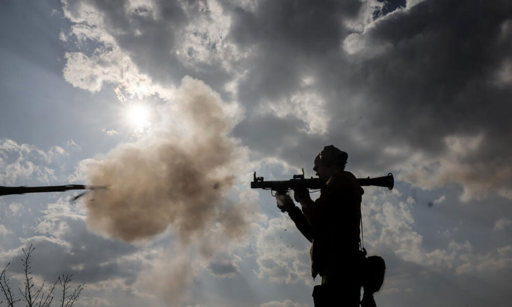 ইউক্রেনে সামরিক সহায়তার কিছু চালান বন্ধ করে দিচ্ছে যুক্তরাষ্ট্র