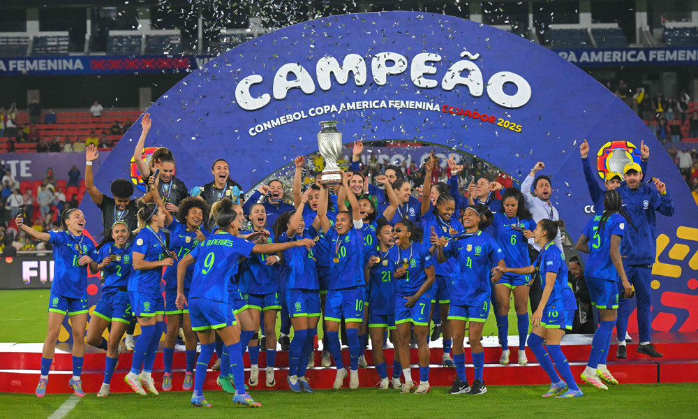 মার্তার জোড়া গোলের জাদুতে কোপা চ্যাম্পিয়ন ব্রাজিল