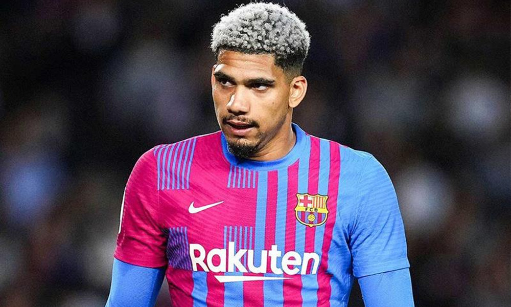 বার্সার ৫০ মিলিয়নের ডিফেন্ডারের দিকে নজর চেলসির