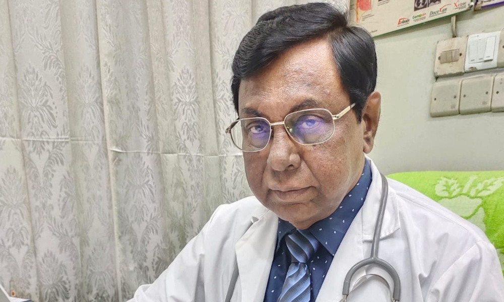 উপদেষ্টা হতে ২০০ কোটির চেক, সেই চিকিৎসকের কার্যালয়ে দুদকের অভিযান