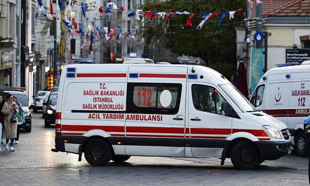 ইস্তাম্বুলে হোটেল কক্ষে ২ ডাচ কিশোরের মরদেহ, বাবা হাসপাতালে