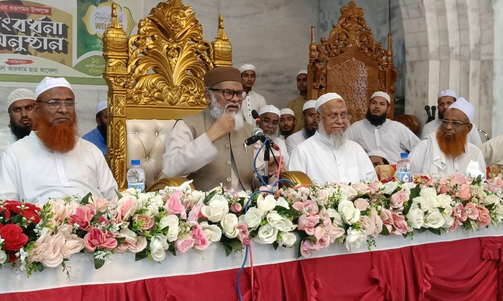 দেশের আইন-শৃঙ্খলা ও অর্থনৈতিক অবস্থা আগের চেয়ে ভালো : ধর্ম উপদেষ্টা
