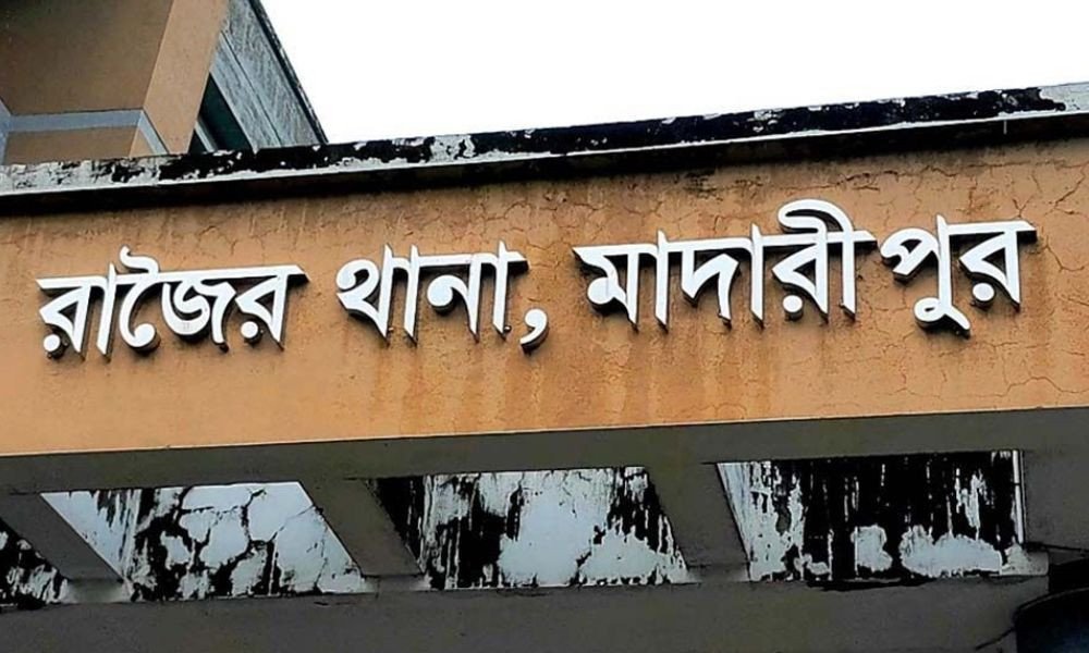 থানা থেকে পালাল আসামি, ২ কনস্টেবল ক্লোজড