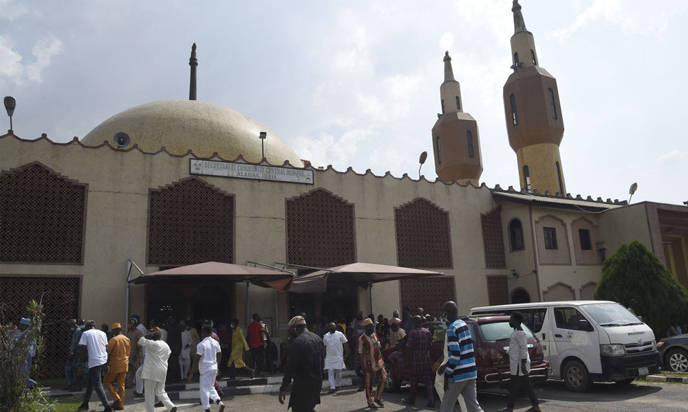 নাইজেরিয়ায় মসজিদে বন্দুক হামলা, নিহত অন্তত ৩০