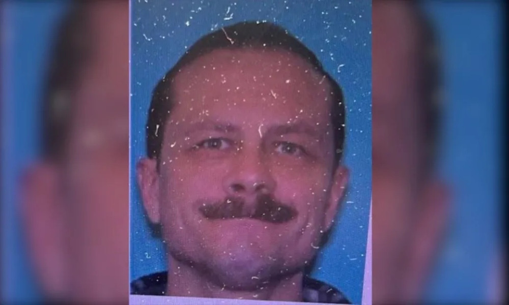 যুক্তরাষ্ট্রে বারে গুলিতে নিহত ৪, সন্দেহভাজনের খোঁজে চলছে অভিযান