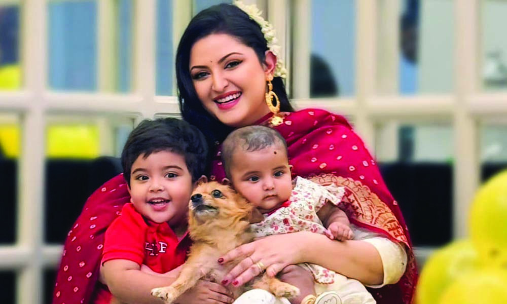 আইসিইউতে পরীমনির মেয়ে