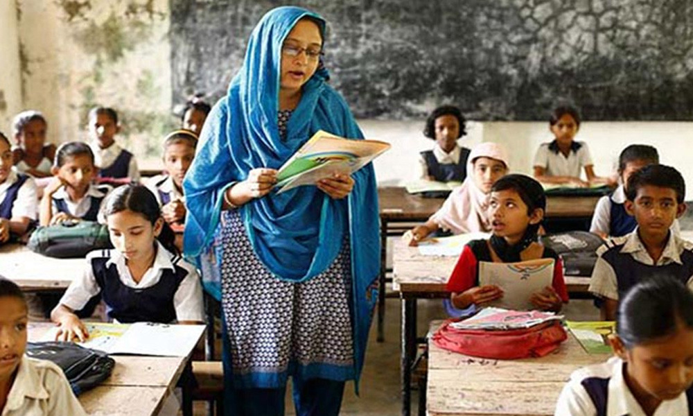 প্রাথমিকের শিক্ষকদের সুখবর দিলেন প্রধান উপদেষ্টা