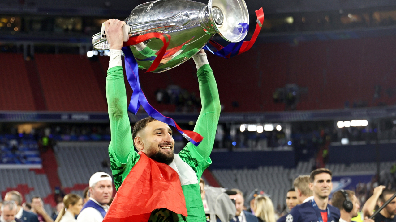 ভাঙা হৃদয়ে পিএসজি ছাড়ছেন চ্যাম্পিয়ন্স লিগজয়ী গোলরক্ষক