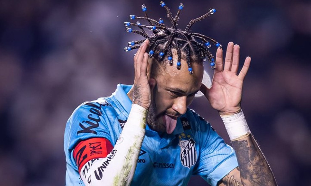 পিএসজি ছাড়ার পর এমন নেইমারকে দেখেনি ব্রাজিল, জয়ে ফিরল সান্তোস