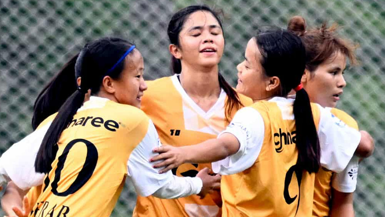 ইনজুরিতে ঋতুপর্ণা, জিততে পারেনি দল