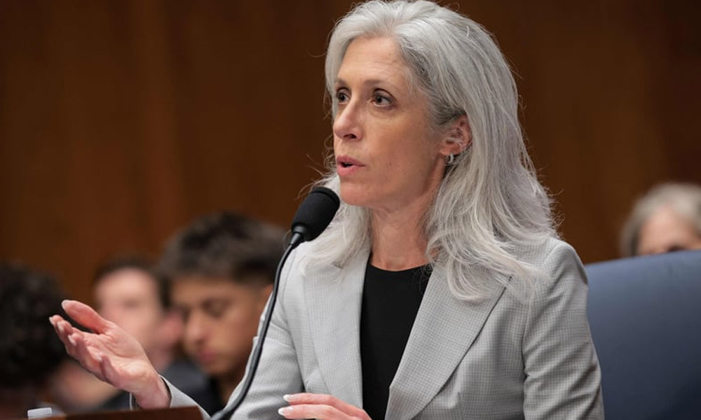 সিডিসি প্রধান সুসানকে বরখাস্ত করল হোয়াইট হাউস