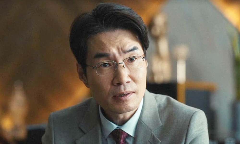 পার্ক করা গাড়ির ভেতর থেকে অভিনেতার মৃতদেহ উদ্ধার