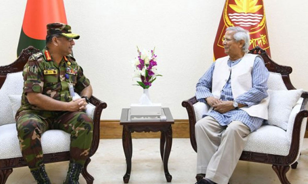 অন্তর্বর্তী সরকারকে পূর্ণ সহযোগিতার আশ্বাস সেনাপ্রধানের
